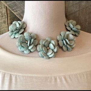 Adorable Flower Necklace